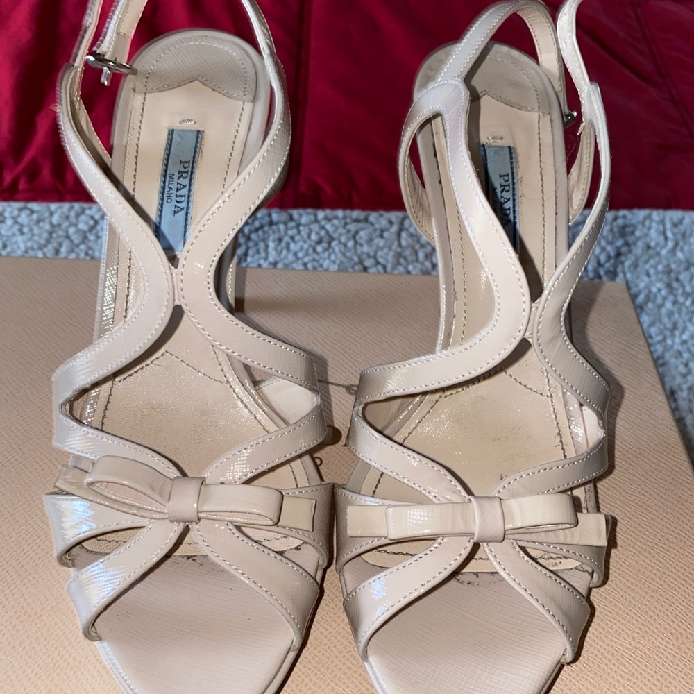 Prada Vernice Saffiano Bow Sandal Back Heel